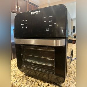 Nuwave Brio Air Fryer 15.5qt airfryer, family size 4 racks